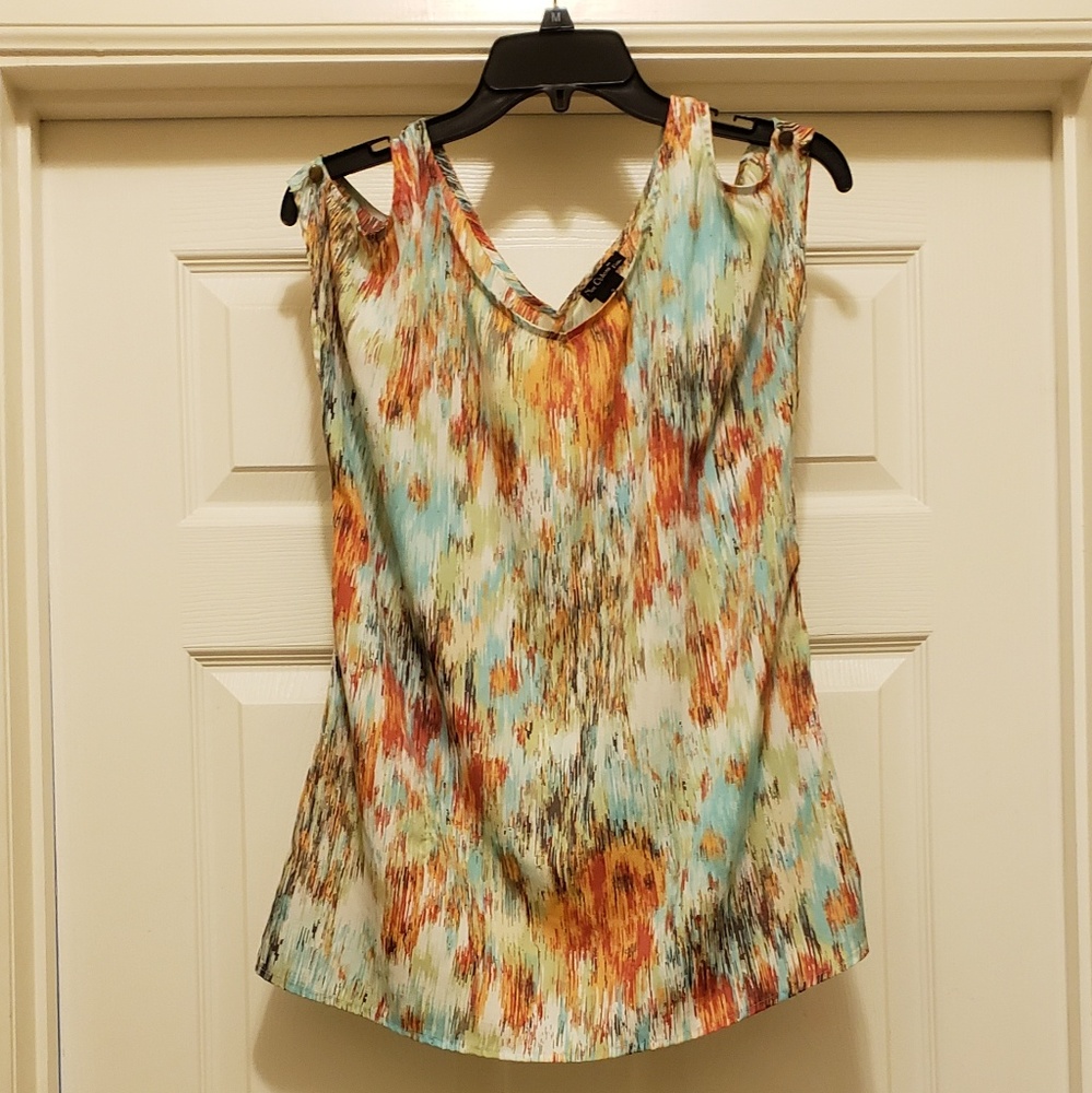 Cold shoulder top
